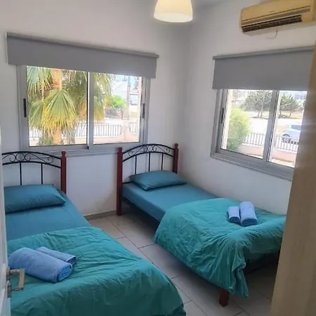 Lovely For Four Near The Appartement *